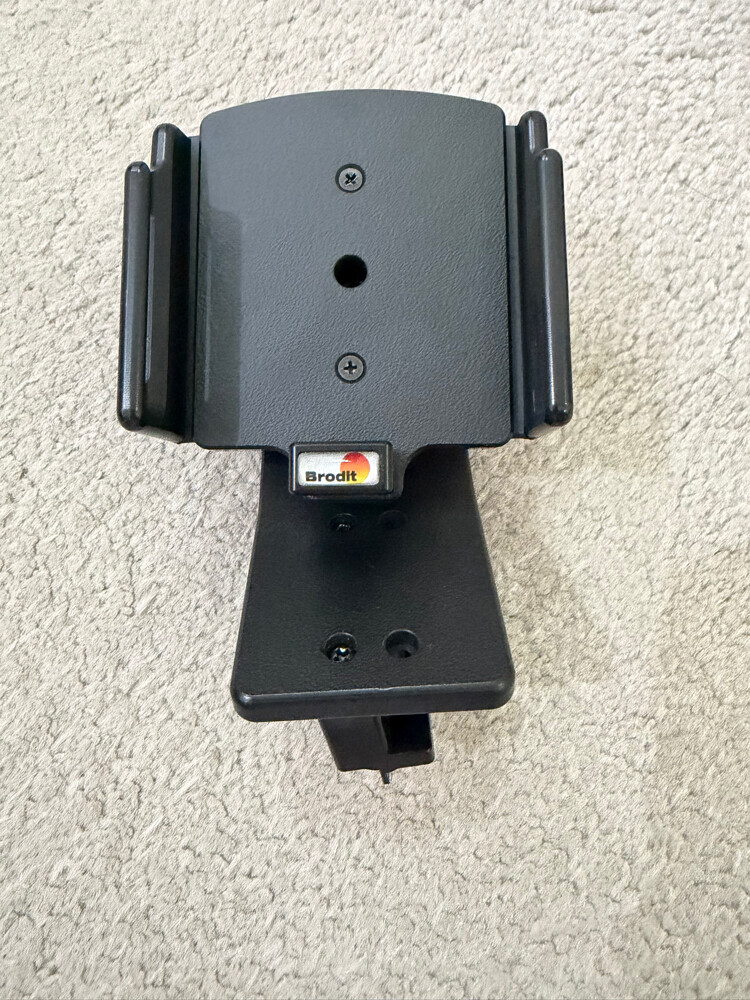 Thabt iPhone Holder - 2