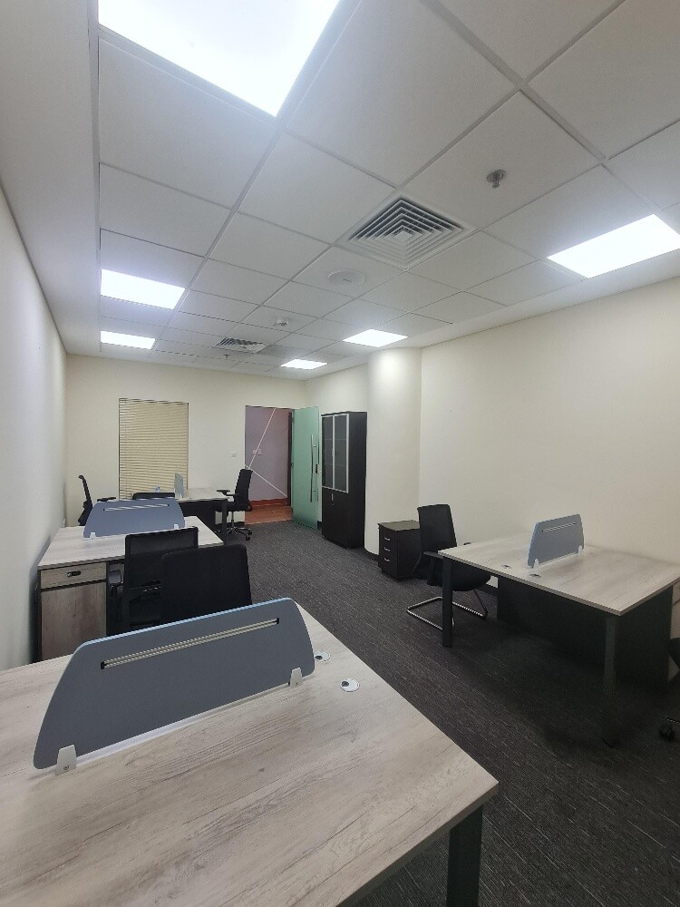 محطة عمل (ديسك)للدوام والتراخيص - 2