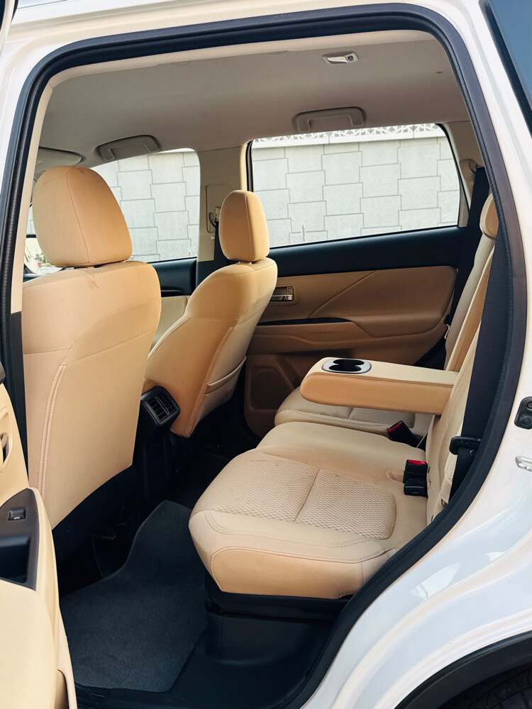 Mitsubishi Outlander 2020 AWD - 8