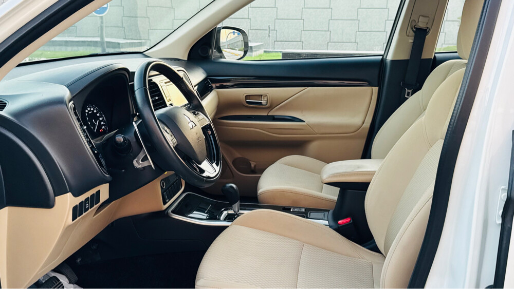 Mitsubishi Outlander 2020 AWD - 10