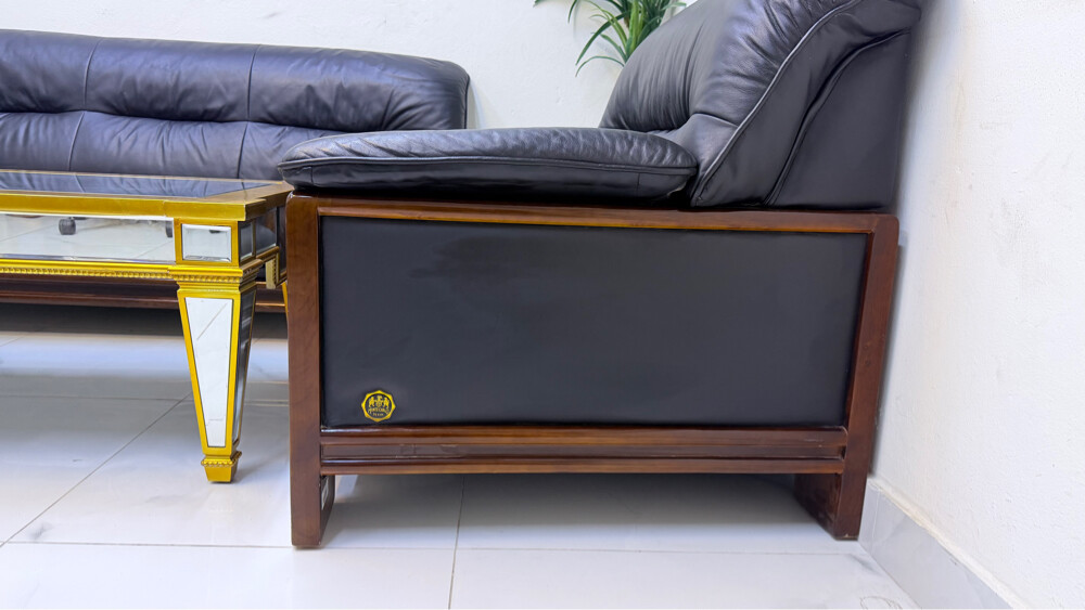 Leather black sofa set good conditi - 3