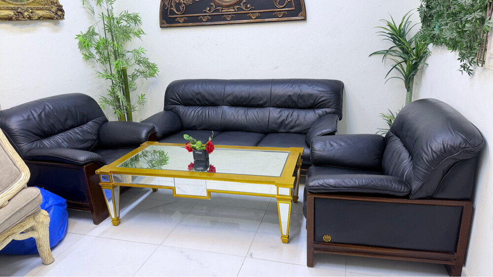 Leather black sofa set good conditi - 1