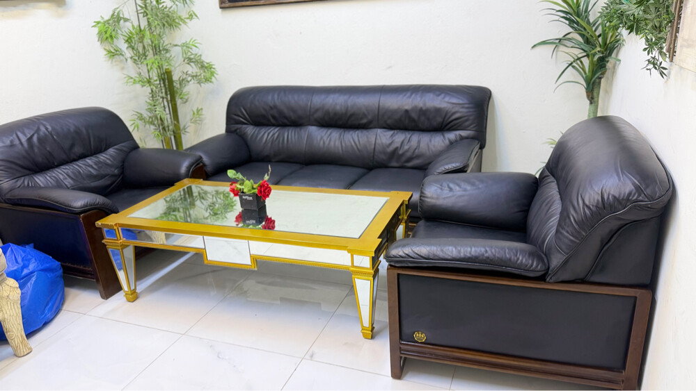 Leather black sofa set good conditi - 2