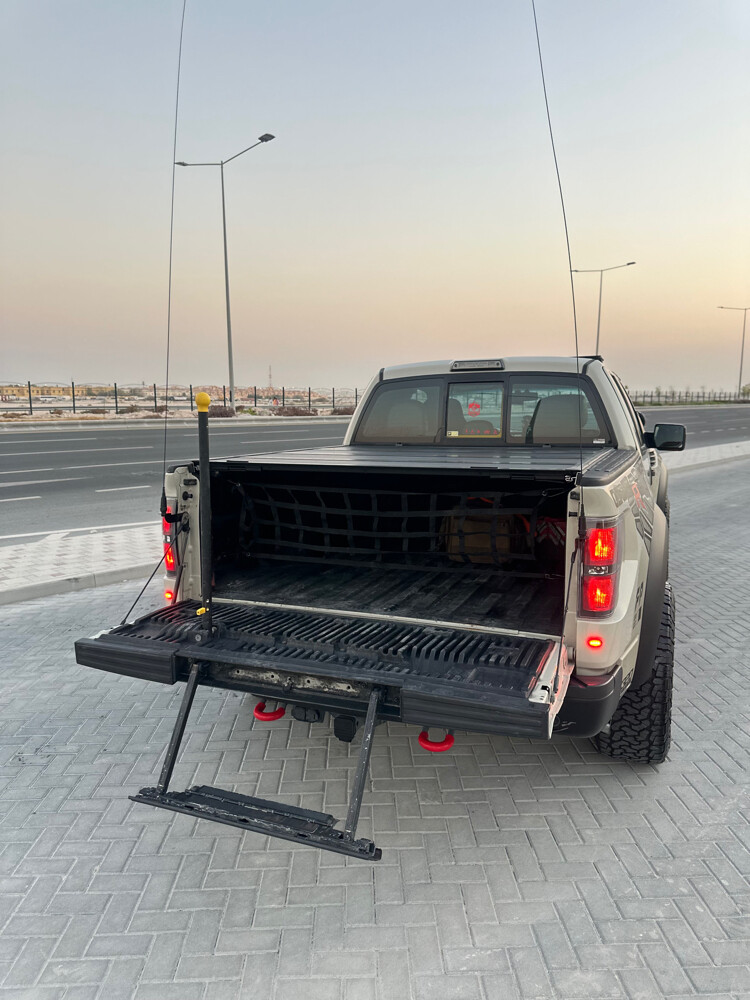 فورد رابتر اس في تي - 9