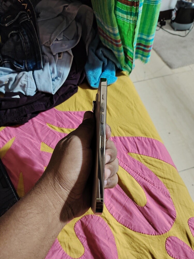 I Phone 14 Pro MAX - 8