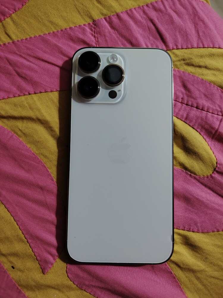 I Phone 14 Pro MAX - 3