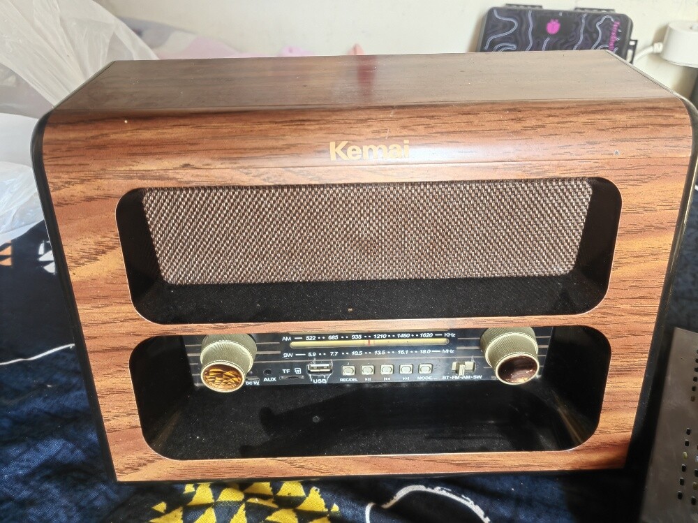 humax receiver & fm radio. - 6