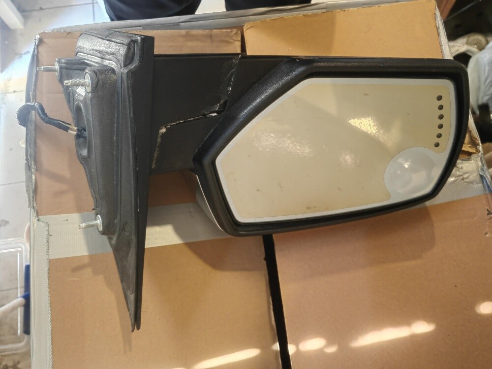 gmc mirror 1 pis right side - 1