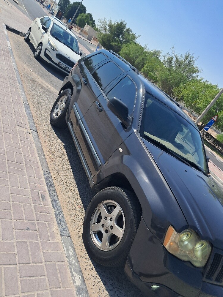 جيب جراند شروكي ٢٠٠٩ للبيع قابل - 2