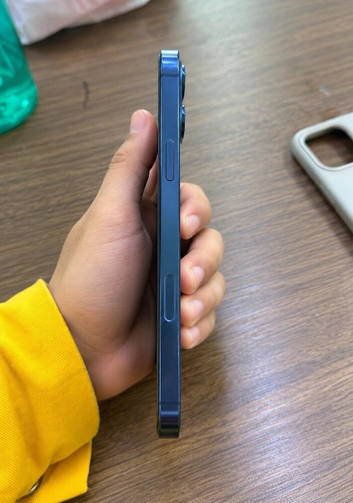 iPhone 12 Pro Max – 512GB - 2