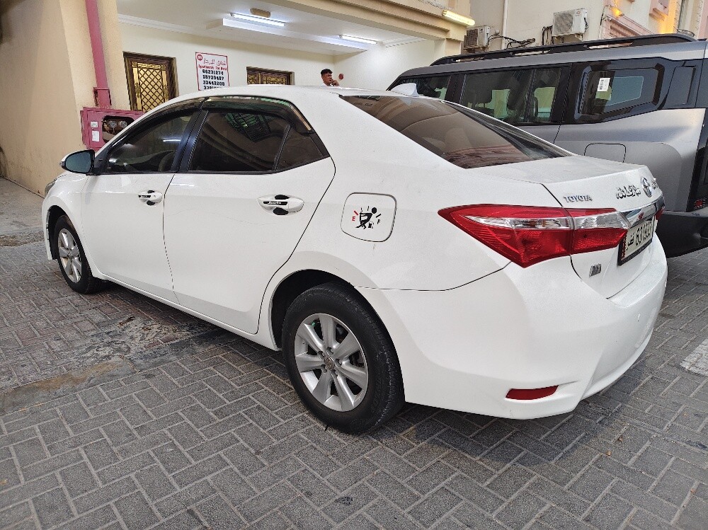 Toyota    Corolla    2.0    2015 - 12