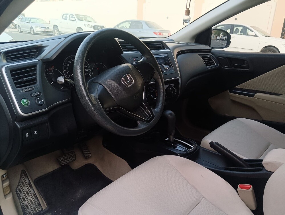 Two Honda City Model 2020 - 3