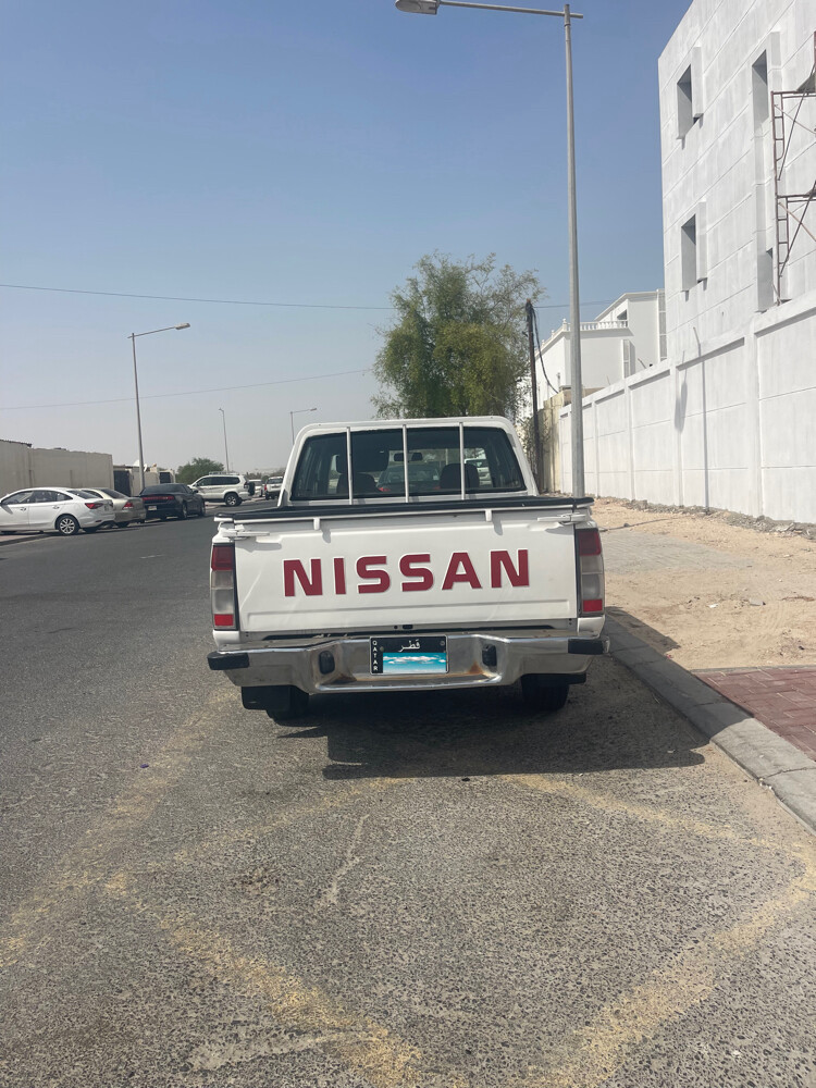 Nissan picup  - 2