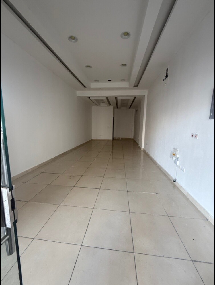 Commercial shops f rent n Gharafa - 1