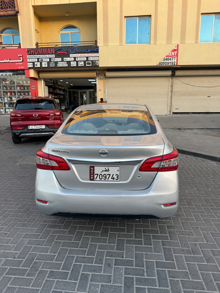 نيسان سنترا - 4