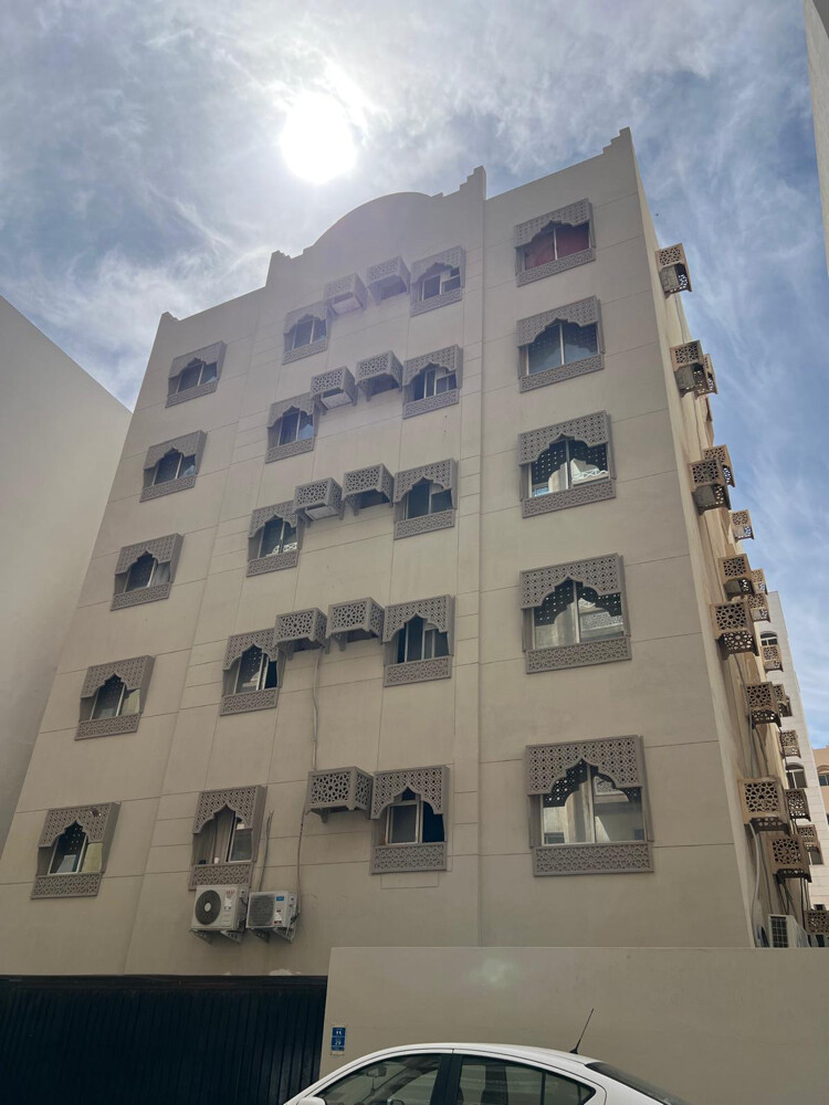 للبيع عماره ثلاث غرف مؤجره - 1