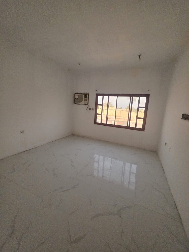 للبيع عماره بني عمران 
. - 8