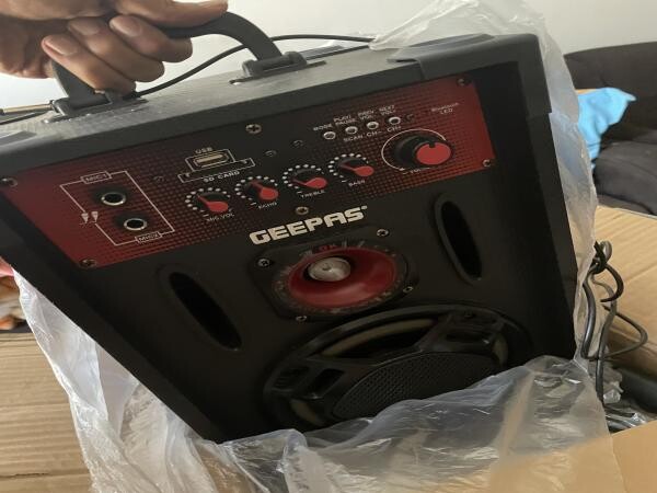 Geepas Bluetooth speaker  With Mike - 4