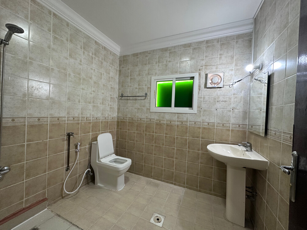 Flat 4Rent In Thomamah - 4