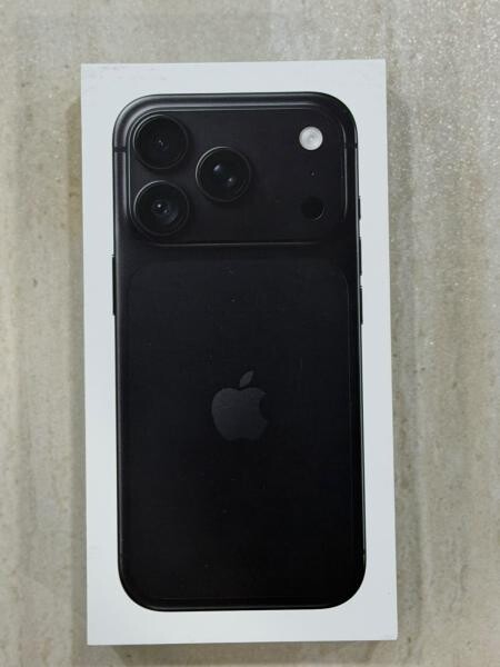 Apple iPhone 18 Pro Max 512GB - 4