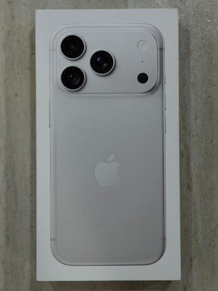 Apple iPhone 18 Pro 512GB - 4