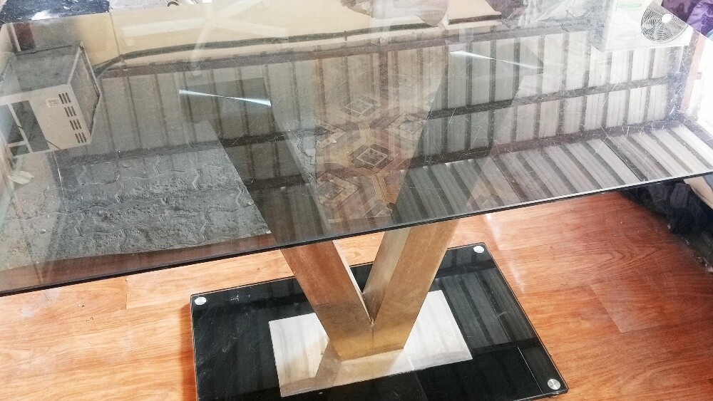 glass table - 4