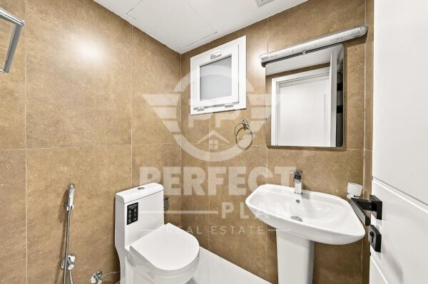 Fully Furnished 2BHK in Al Najma - 9