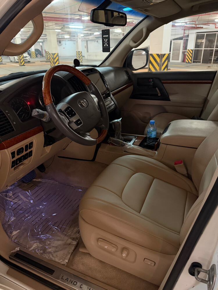 2015 Gxr V8 Limited ( Leather) - 13