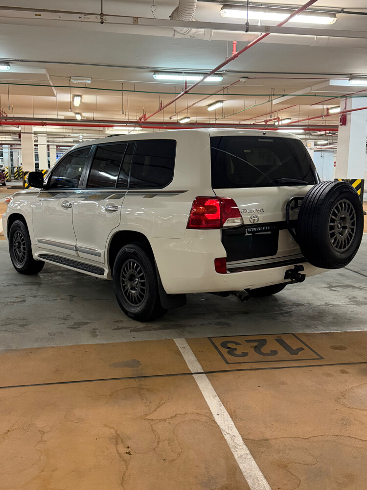 2015 Gxr V8 Limited ( Leather) - 4