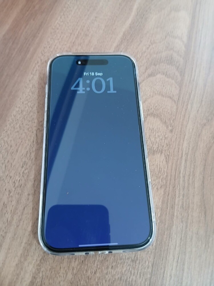iPhone Air 256gb 100% battery - 2