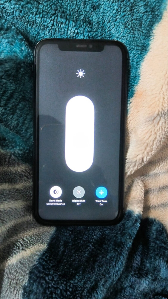iPhone 11 128GB - 3