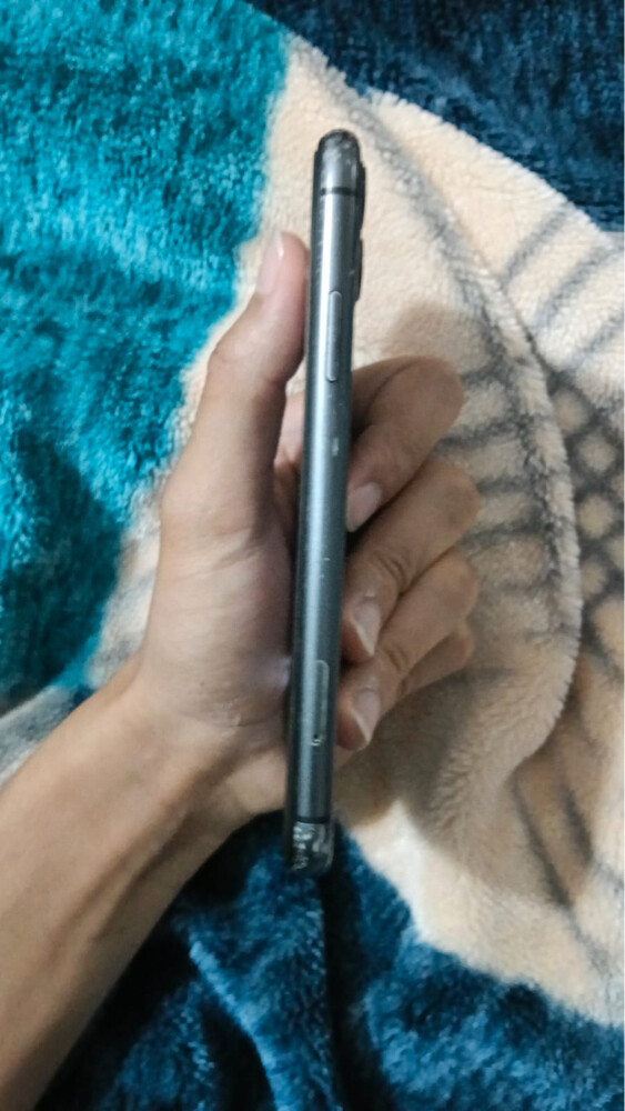iPhone 11 128GB - 4