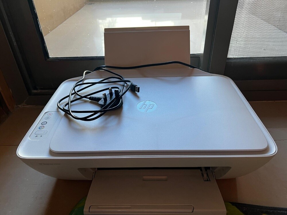 HP Deskjet 2320 printer - 4