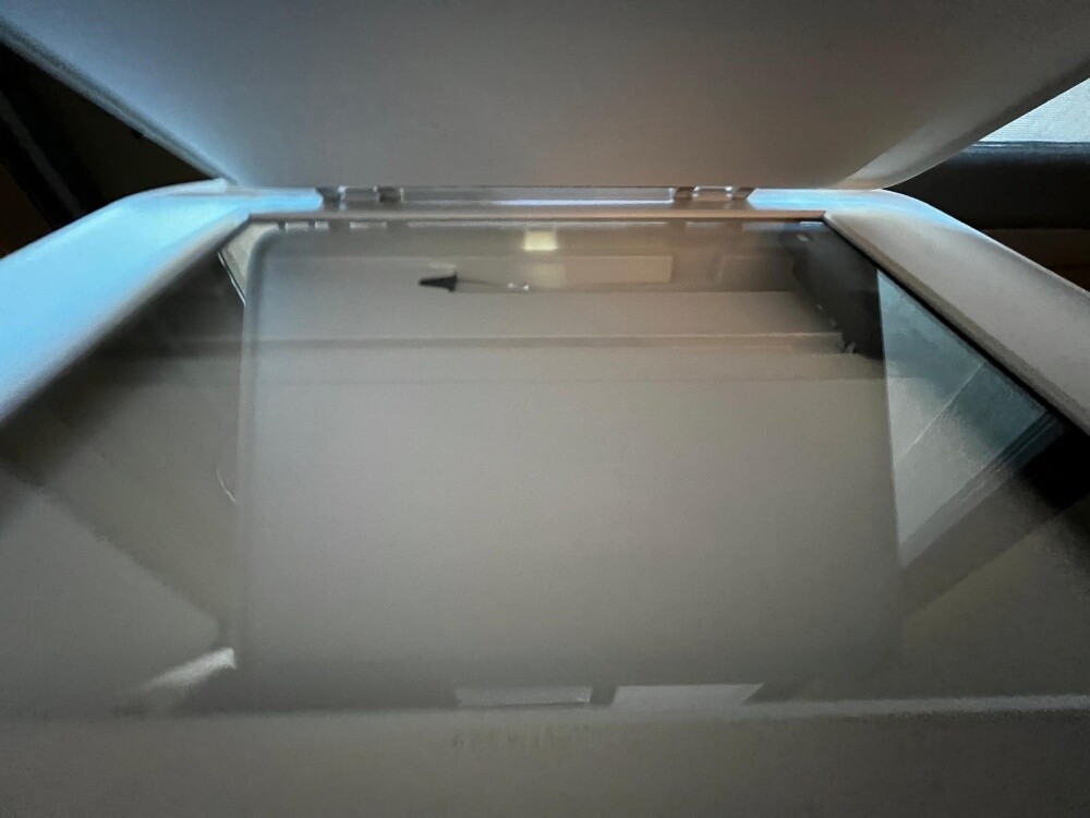 HP Deskjet 2320 printer - 2