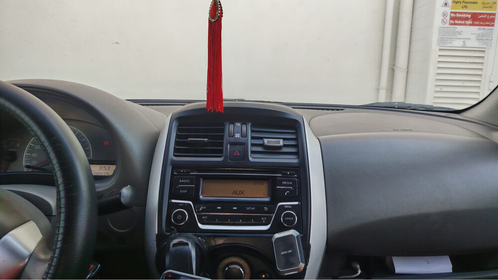 NISSAN SUNNY 2019 - 2