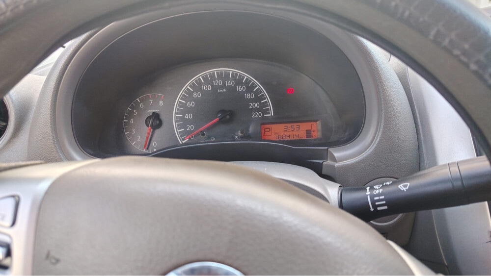 NISSAN SUNNY 2019 - 4