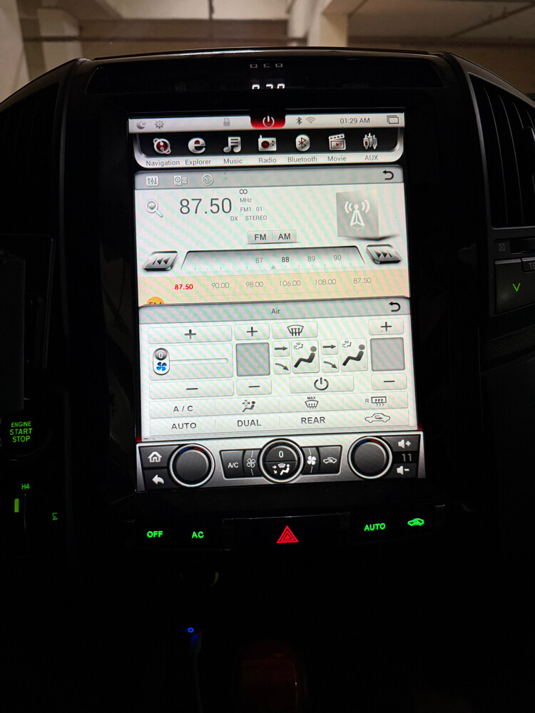 Tesla-style screen for Land Cruiser - 5