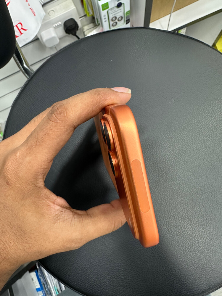 iPhone 17 pro max 1TB 7/8 cycle  - 4