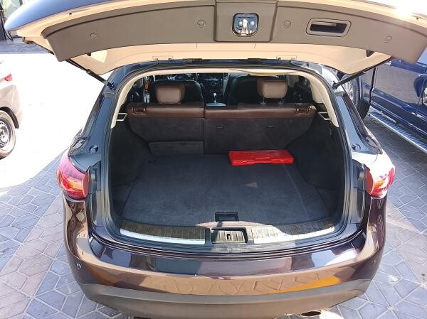 Nissan Infinity AWD - 7