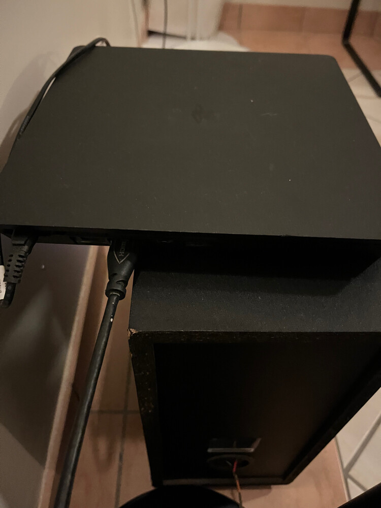 ps4 slim 500gb + 1 controller - 4