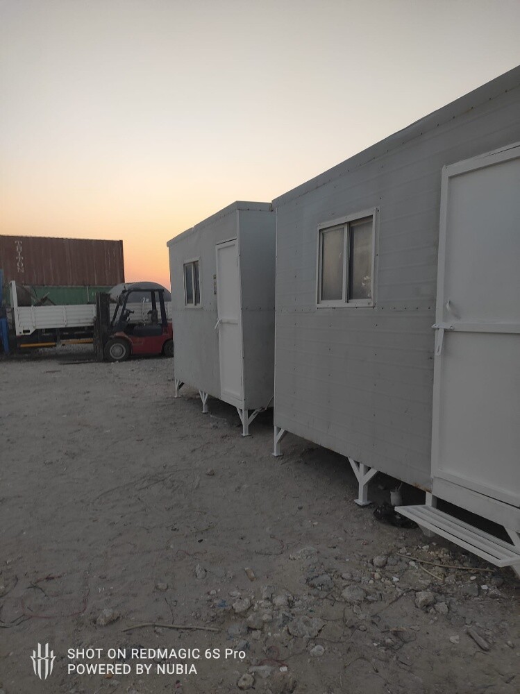 cabin for sale size 3x3 - 2