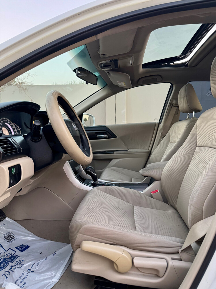 Honda Accord 2015 Full Option - 6