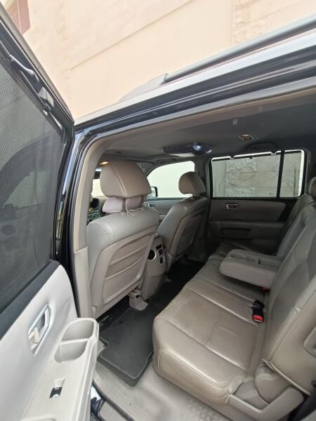 URGENT SELL HONDA PILOT LOW km - 5