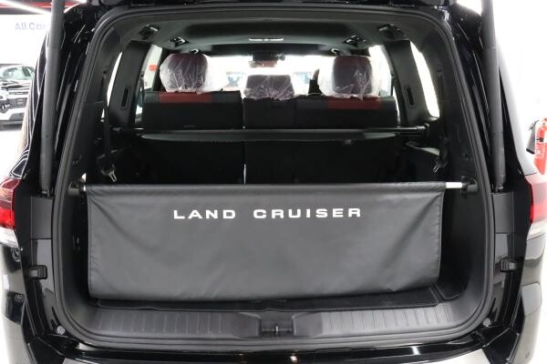 Toyota Lanc Cruiser GR 2023 - 9
