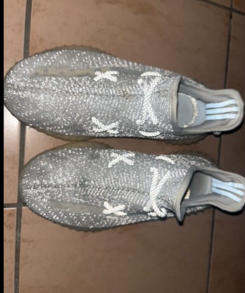 Yeezy shoes  - 4
