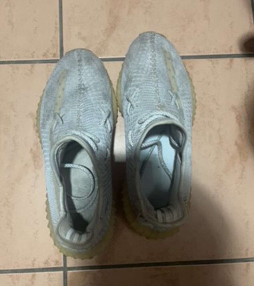 Yeezy shoes  - 3
