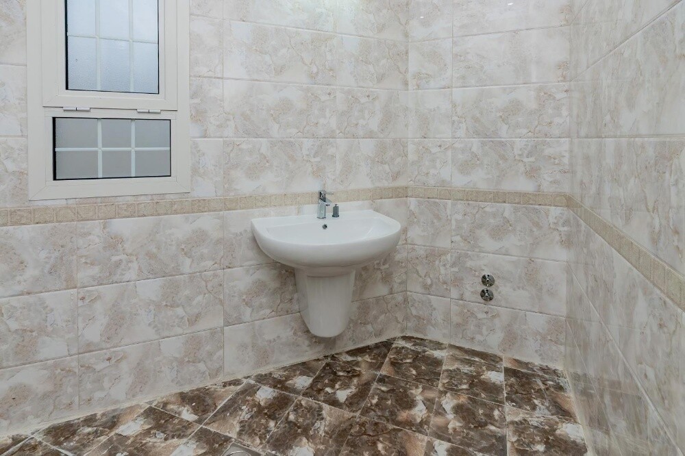 Villa for rent in Al Khor, - 8