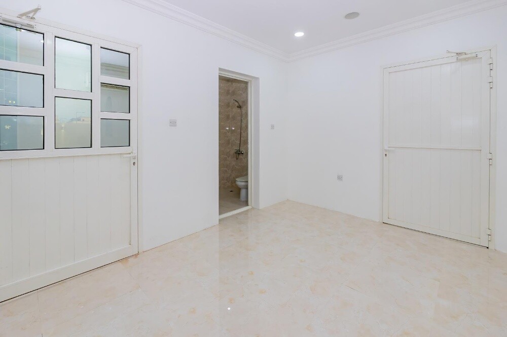 Villa for rent in Al Khor, - 1