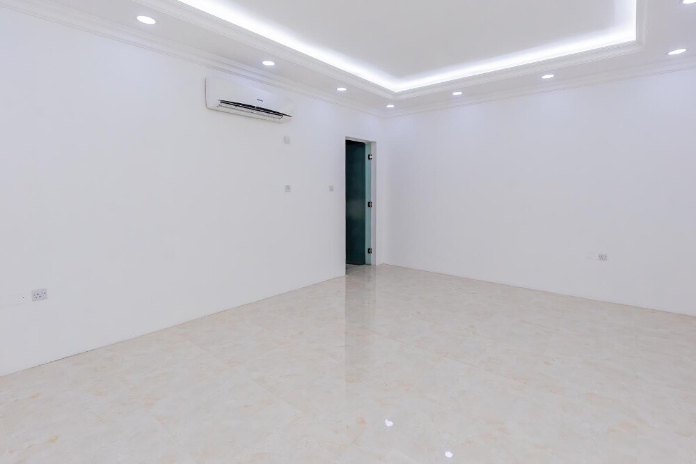 Villa for rent in Al Khor, - 23