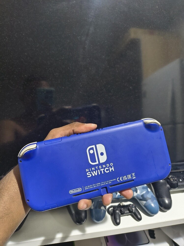 Nintendo Switch Lite - 2